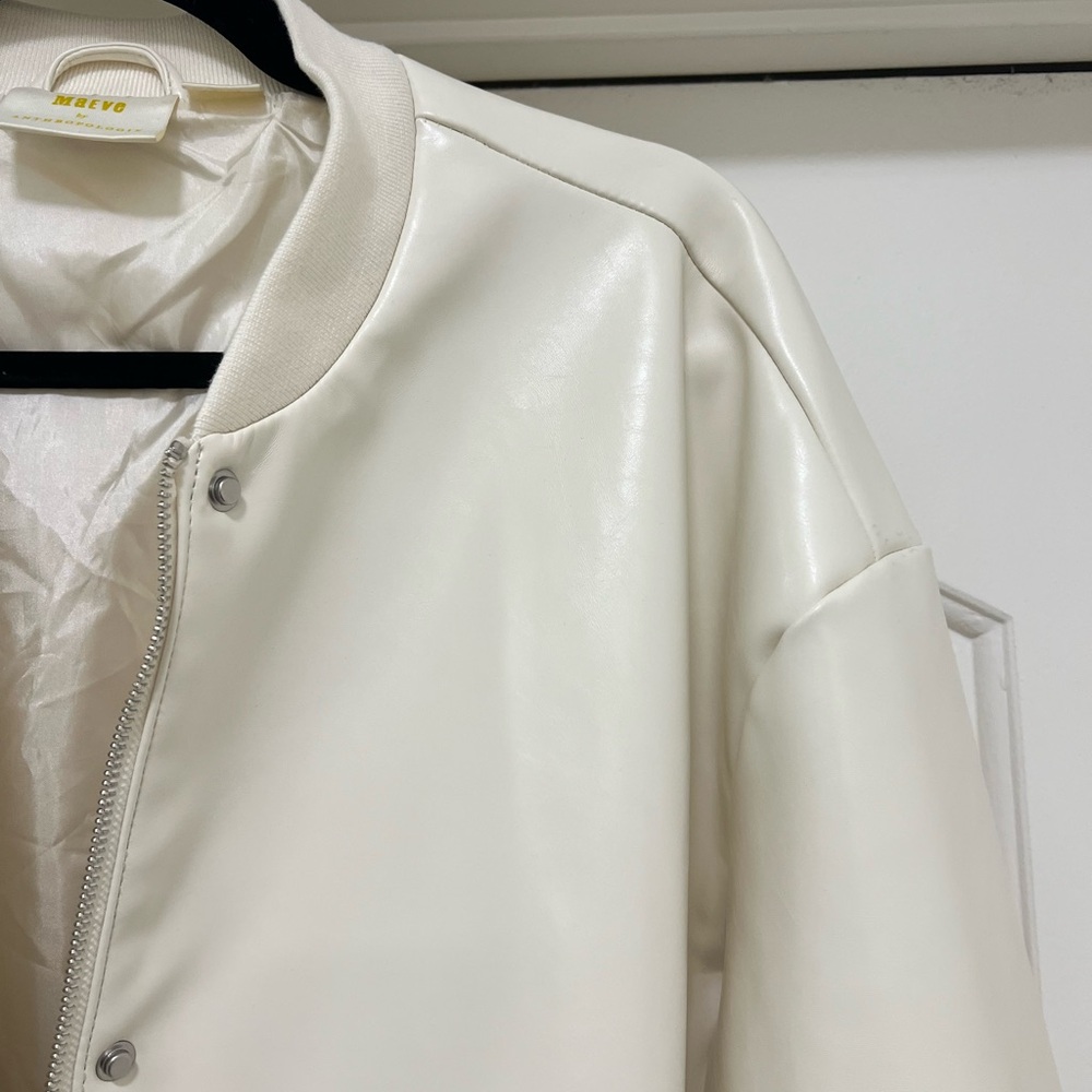 Anthropologie Maeve Oversized Patent Leather Bomber Jacket - Picture 10 of 16